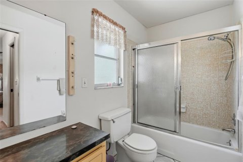 House in Nokomis, Florida 2 bedrooms, 139.07 sq.m. № 2236097 - photo 17