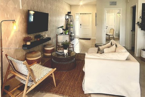 Touwnhouse à louer à Florida City, Floride: 3 chambres, 128.21 m2 № 2001464 - photo 5