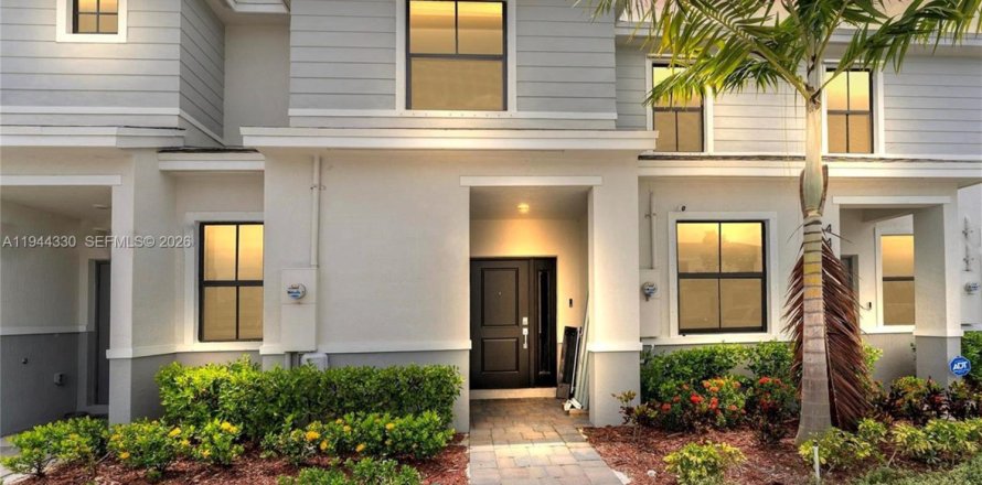 Touwnhouse à Florida City, Floride 3 chambres, 128.21 m2 № 2001464