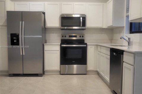 Touwnhouse à louer à Florida City, Floride: 3 chambres, 128.21 m2 № 2001464 - photo 7