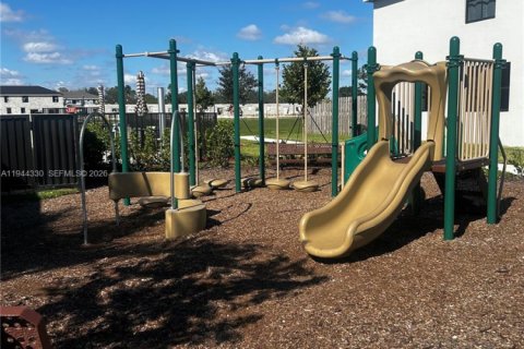 Touwnhouse à louer à Florida City, Floride: 3 chambres, 128.21 m2 № 2001464 - photo 17