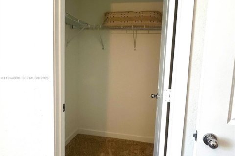 Touwnhouse à louer à Florida City, Floride: 3 chambres, 128.21 m2 № 2001464 - photo 11