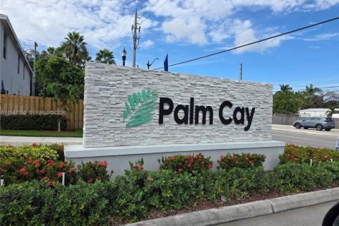 Townhouse in Florida City, Florida 3 bedrooms, 128.21 sq.m. № 2001464 - photo 23