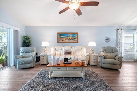 Casa en venta en Hudson, Florida, 4 dormitorios, 188.87 m2 № 2150043 - foto 26