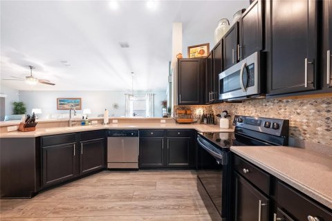Casa en venta en Hudson, Florida, 4 dormitorios, 188.87 m2 № 2150043 - foto 11