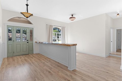 Casa en venta en Seffner, Florida, 5 dormitorios, 225.2 m2 № 2236514 - foto 4
