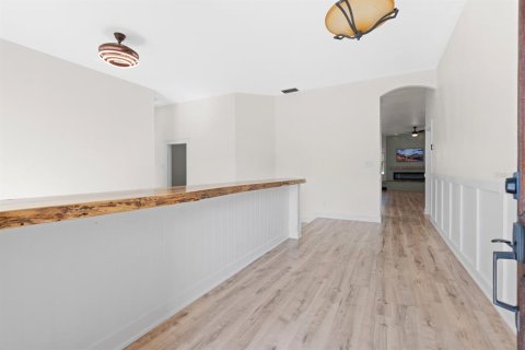 Casa en venta en Seffner, Florida, 5 dormitorios, 225.2 m2 № 2236514 - foto 2