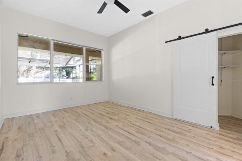 Casa en venta en Seffner, Florida, 5 dormitorios, 225.2 m2 № 2236514 - foto 7