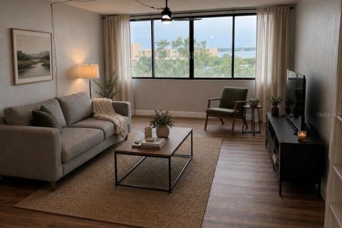 Condo in Clearwater, Florida, 2 bedrooms  № 2198634 - photo 4