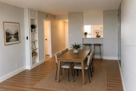 Condo in Clearwater, Florida, 2 bedrooms  № 2198634 - photo 5