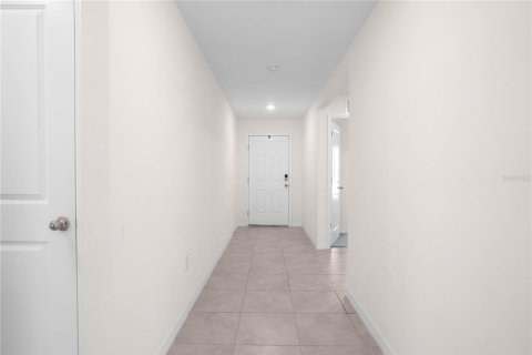 Casa en venta en Wildwood, Florida, 4 dormitorios, 139.35 m2 № 1657102 - foto 5