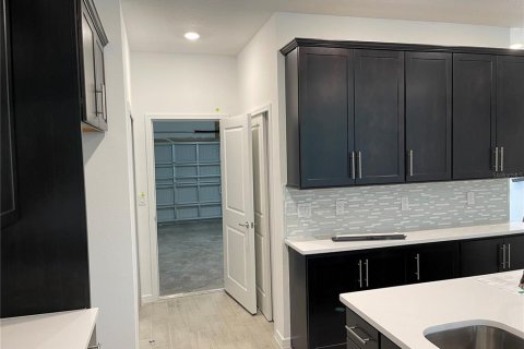 Adosado en alquiler en Saint Petersburg, Florida, 3 dormitorios, 176.05 m2 № 1551559 - foto 14