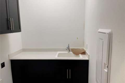 Adosado en alquiler en Saint Petersburg, Florida, 3 dormitorios, 176.05 m2 № 1551559 - foto 9