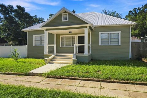 Casa en venta en Tampa, Florida, 4 dormitorios, 124.67 m2 № 2358183 - foto 4