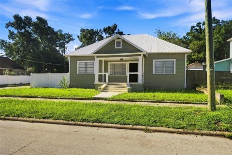 Casa en venta en Tampa, Florida, 4 dormitorios, 124.67 m2 № 2358183 - foto 3