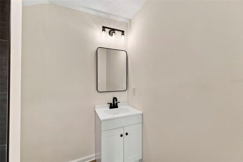 Casa en venta en Tampa, Florida, 4 dormitorios, 124.67 m2 № 2358183 - foto 16