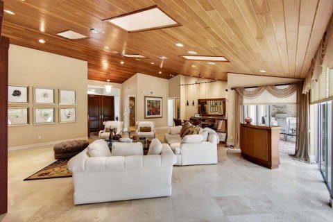 House in Delray Beach, Florida 3 bedrooms, 311.5 sq.m. № 2186920 - photo 16