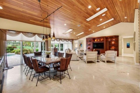 House in Delray Beach, Florida 3 bedrooms, 311.5 sq.m. № 2186920 - photo 14
