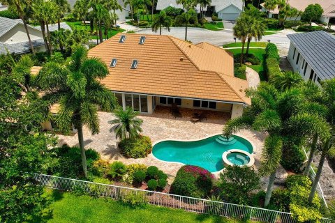 House in Delray Beach, Florida 3 bedrooms, 311.5 sq.m. № 2186920 - photo 8
