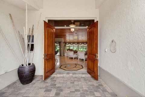 House in Delray Beach, Florida 3 bedrooms, 311.5 sq.m. № 2186920 - photo 11