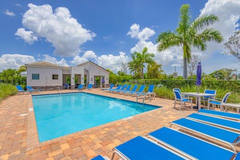 House in West Palm Beach, Florida 3 bedrooms, 196.67 sq.m. № 2177538 - photo 18