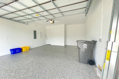 House in West Palm Beach, Florida 3 bedrooms, 196.67 sq.m. № 2177538 - photo 16