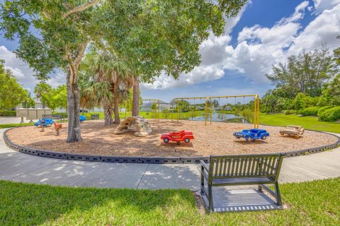House in West Palm Beach, Florida 3 bedrooms, 196.67 sq.m. № 2177538 - photo 21