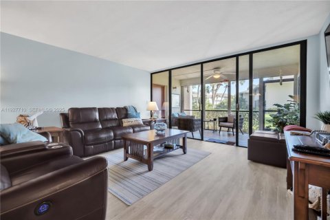 Купить кондоминиум в Сент-Луси, Флорида 3 спальни, 139.73м2, № 1987357 - фото 9