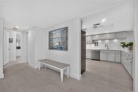 Condo in Punta Gorda, Florida, 3 bedrooms № 2341526 - photo 16