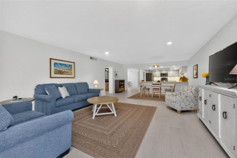 Condo in Punta Gorda, Florida, 3 bedrooms № 2341526 - photo 13