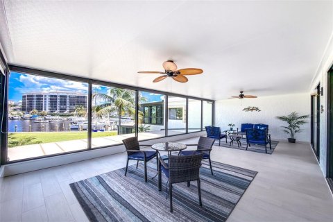 Condo in Punta Gorda, Florida, 3 bedrooms № 2341526 - photo 7