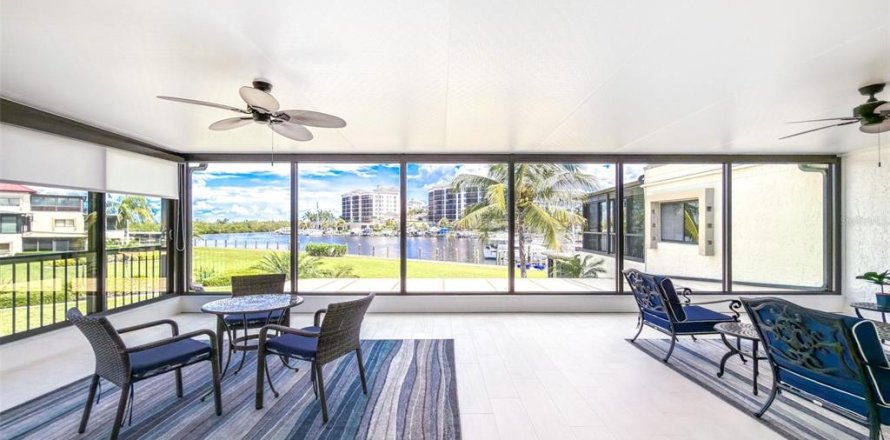 Condo in Punta Gorda, Florida, 3 bedrooms № 2341526
