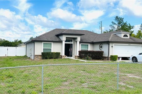 Casa en Umatilla, Florida 3 dormitorios, 121.52 m2 № 2123500