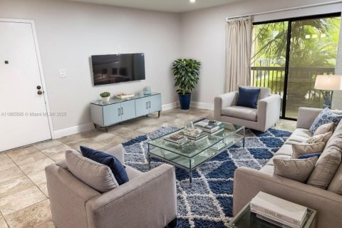 Appartement à louer à Miami, Floride: 2 chambres, 96.8 m2 № 1946642 - photo 1