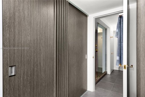 Купить кондоминиум в Майами-Бич, Флорида 1 спальня, 76.18м2, № 1955416 - фото 21