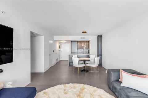 Купить кондоминиум в Майами-Бич, Флорида 1 спальня, 76.18м2, № 1955416 - фото 29