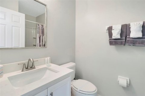 Casa en venta en Kissimmee, Florida, 5 dormitorios, 210.8 m2 № 2221900 - foto 10