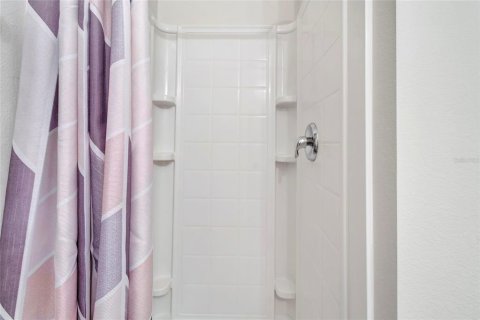 Casa en venta en Kissimmee, Florida, 5 dormitorios, 210.8 m2 № 2221900 - foto 11