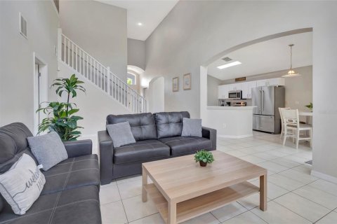 Casa en venta en Kissimmee, Florida, 5 dormitorios, 210.8 m2 № 2221900 - foto 17