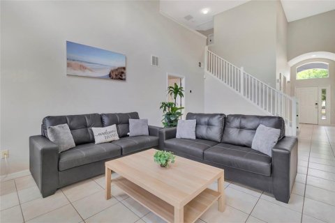Casa en venta en Kissimmee, Florida, 5 dormitorios, 210.8 m2 № 2221900 - foto 18