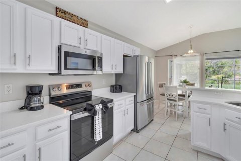 Casa en venta en Kissimmee, Florida, 5 dormitorios, 210.8 m2 № 2221900 - foto 15
