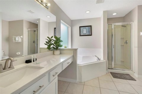 Casa en venta en Kissimmee, Florida, 5 dormitorios, 210.8 m2 № 2221900 - foto 26