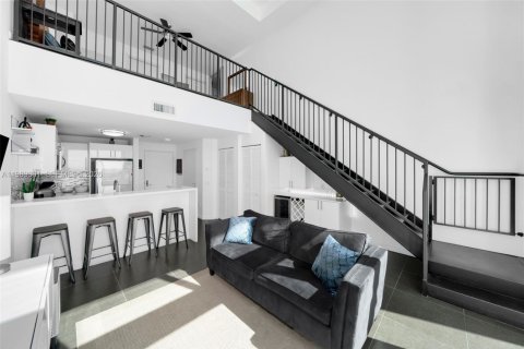 Copropriété à louer à Miami, Floride: 1 chambre, 76.55 m2 № 2051511 - photo 8