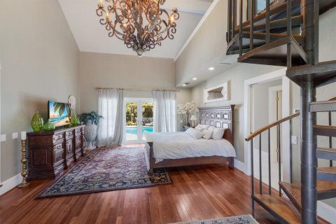 House in Sarasota, Florida 4 bedrooms, 451.23 sq.m. № 2102495 - photo 28