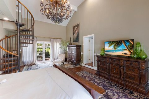 House in Sarasota, Florida 4 bedrooms, 451.23 sq.m. № 2102495 - photo 30