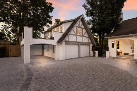 House in Sarasota, Florida 4 bedrooms, 451.23 sq.m. № 2102495 - photo 4