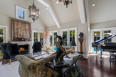 House in Sarasota, Florida 4 bedrooms, 451.23 sq.m. № 2102495 - photo 19