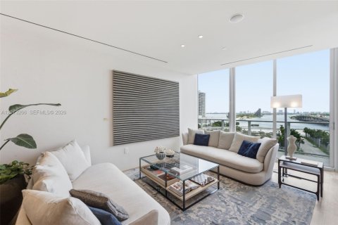 Copropriété à louer à Miami, Floride: 2 chambres, 121.05 m2 № 2307869 - photo 15