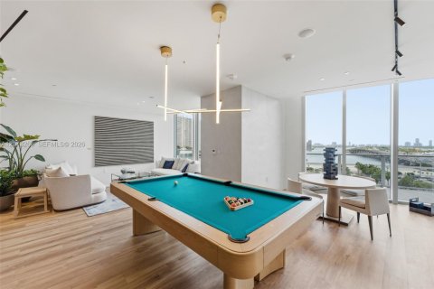 Copropriété à louer à Miami, Floride: 2 chambres, 121.05 m2 № 2307869 - photo 13