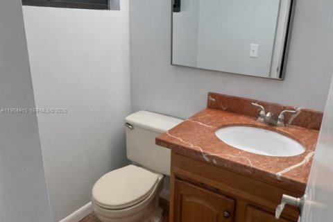 Copropriété à louer à Miami, Floride: 2 chambres, 106.84 m2 № 2009304 - photo 11
